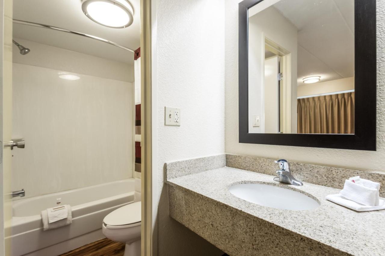 Red Roof Inn Milwaukee Airport Ок-Крик Экстерьер фото