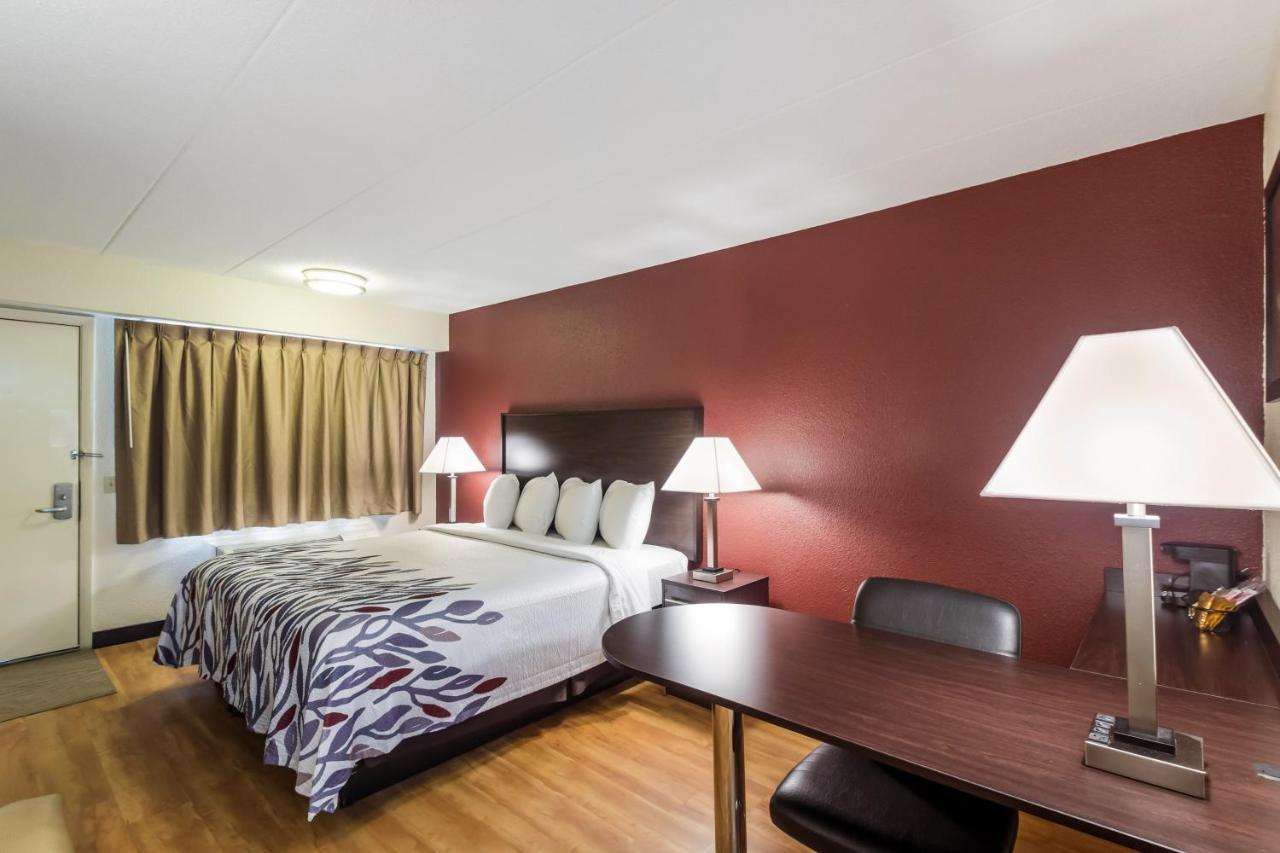 Red Roof Inn Milwaukee Airport Ок-Крик Экстерьер фото